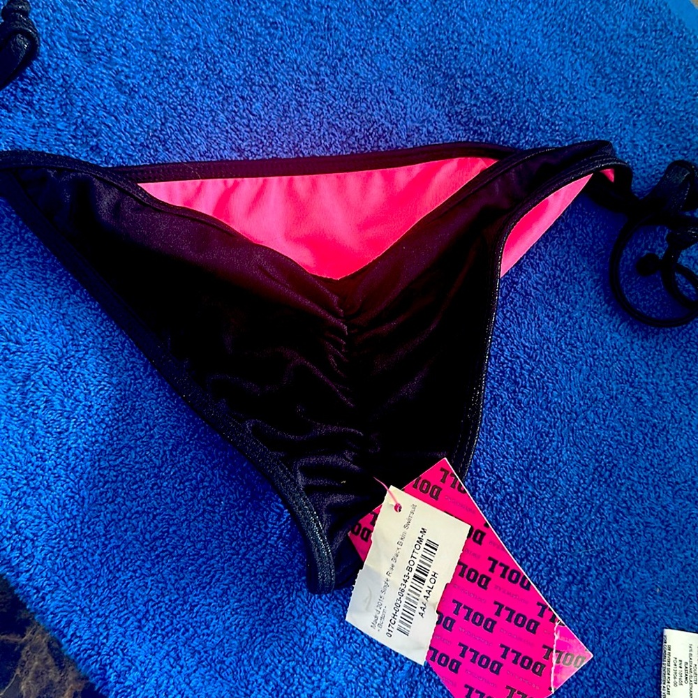 Medium Doll Bottom